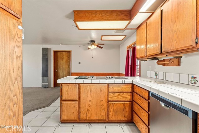 Detail Gallery Image 16 of 74 For 4636 E Avenue H, Lancaster,  CA 93535 - – Beds | – Baths