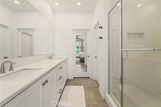 Detail Gallery Image 11 of 26 For 27461 Viero Pl, Valencia,  CA 91381 - 3 Beds | 4 Baths