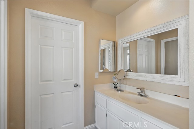 Detail Gallery Image 35 of 50 For 1958 Fall Brook Ct, Merced,  CA 95340 - 4 Beds | 3 Baths
