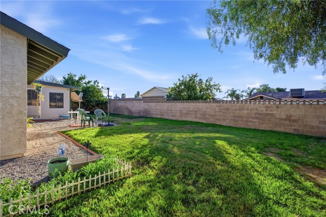 Detail Gallery Image 21 of 27 For 615 Kerilyn Ln, Hemet,  CA 92544 - 2 Beds | 2 Baths