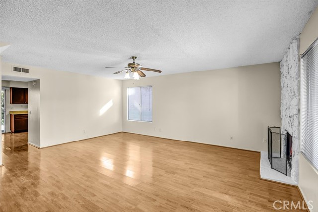 Detail Gallery Image 5 of 20 For 122 Tamarisk, Redlands,  CA 92373 - 3 Beds | 2/1 Baths