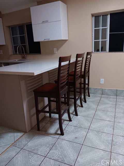 Detail Gallery Image 3 of 9 For 1023 E 22nd St, Los Angeles,  CA 90011 - 2 Beds | 1 Baths