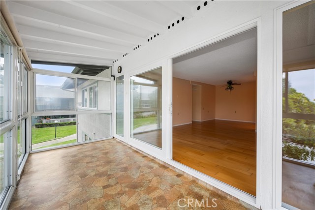 Detail Gallery Image 10 of 35 For 1980 Mckinney Way 13p,  Seal Beach,  CA 90740 - 2 Beds | 2 Baths