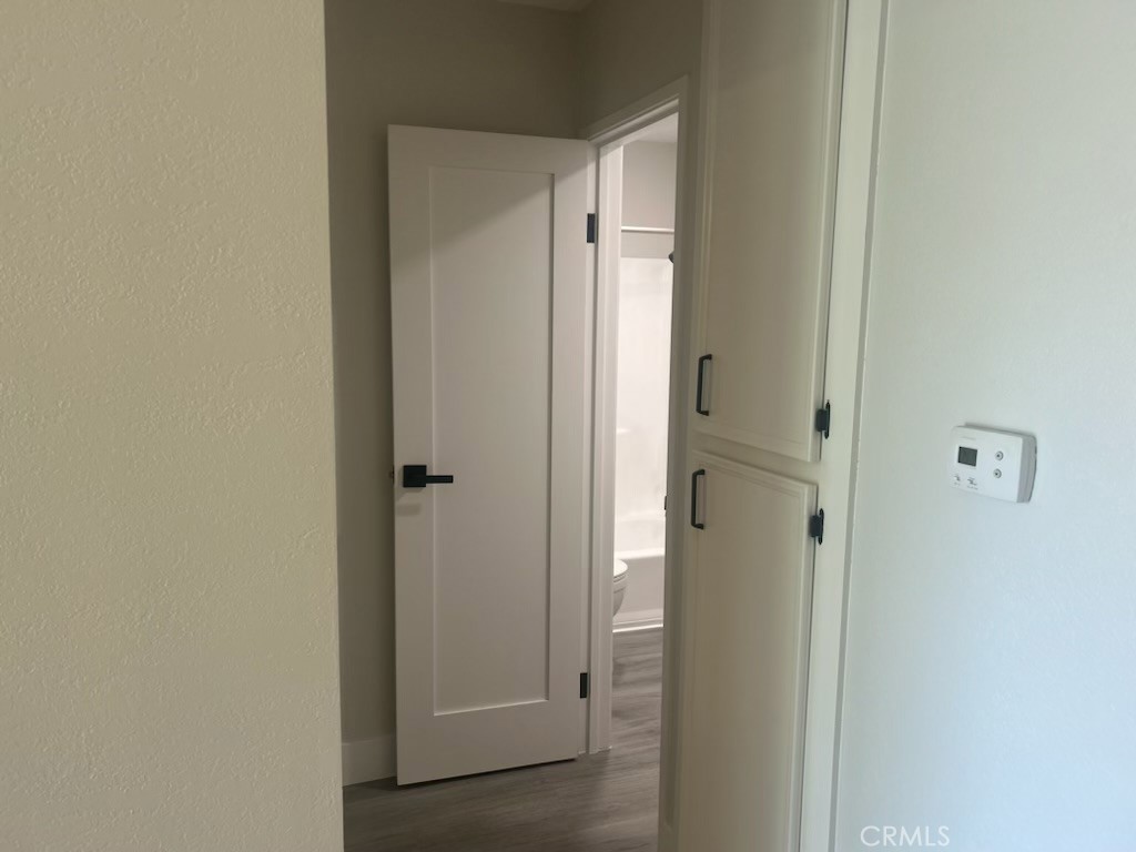 https://media.crmls.org/medias/085c2f16-abcd-4c56-a7da-9ccf9f9dbb0f.jpg?preset=X-Large