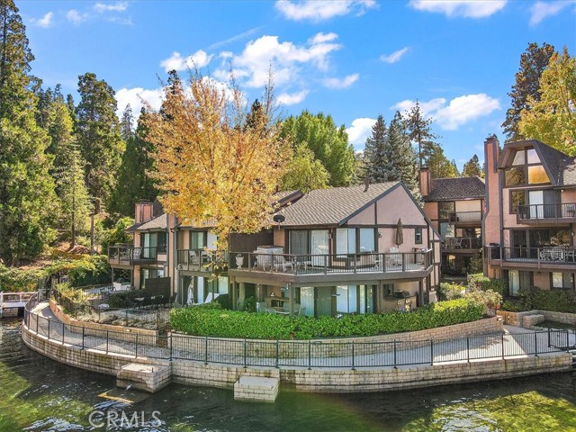 Detail Gallery Image 38 of 39 For 184 Ca-173 #43,  Lake Arrowhead,  CA 92352 - 3 Beds | 3 Baths