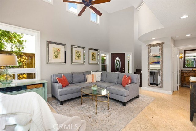 Detail Gallery Image 5 of 38 For 6 Stream, Laguna Niguel,  CA 92677 - 2 Beds | 2/1 Baths