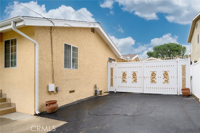 11020 Scoville Avenue, Sunland, CA, 91040 11020 Scoville Avenue, Sunland, CA, 91040