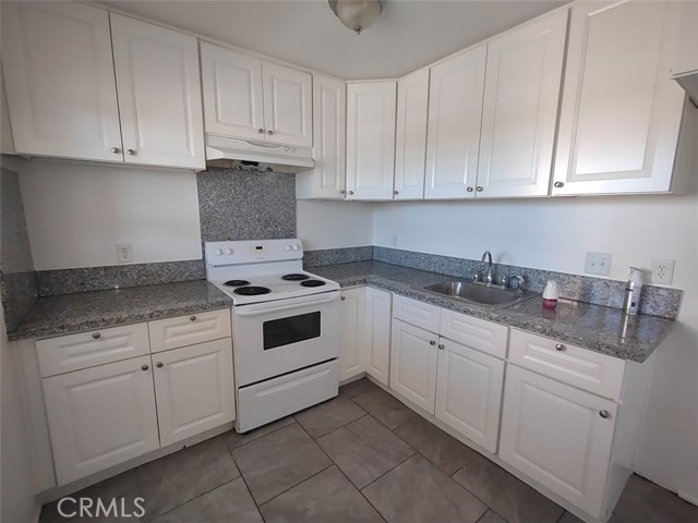 Detail Gallery Image 3 of 24 For 2759 Conejo Dr, San Bernardino,  CA 92404 - 2 Beds | 1 Baths