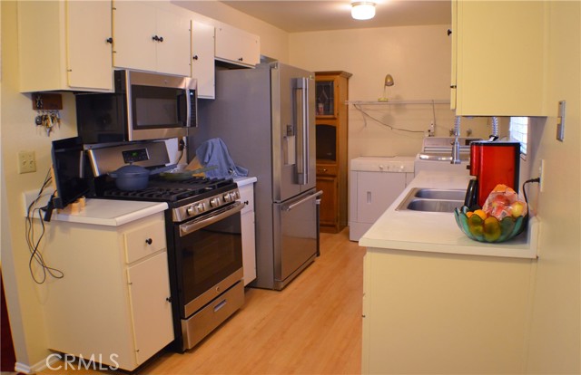1476 Moreno Drive photo 8