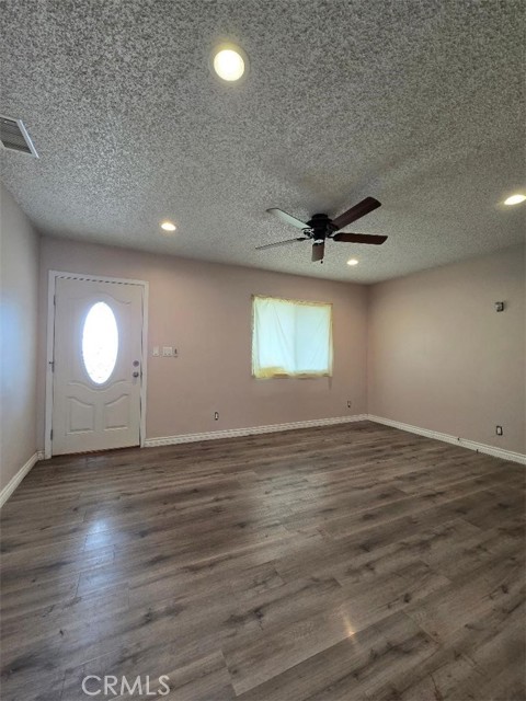 Detail Gallery Image 3 of 13 For 12007 Highdale St, Norwalk,  CA 90650 - 2 Beds | 1 Baths