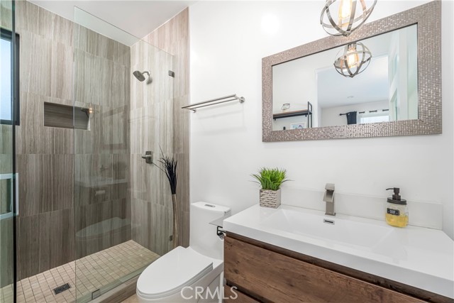 4706 Katherine Avenue, Sherman Oaks CA: https://media.crmls.org/medias/0860a720-9a54-4116-9dd7-7d14d4afa3ae.jpg