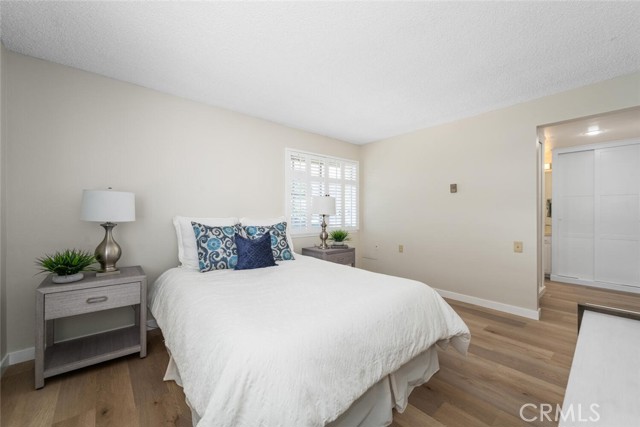 1930 St John Road, Seal Beach CA: https://media.crmls.org/medias/0860d790-679c-4ee7-b40b-0e5c64afdb4e.jpg