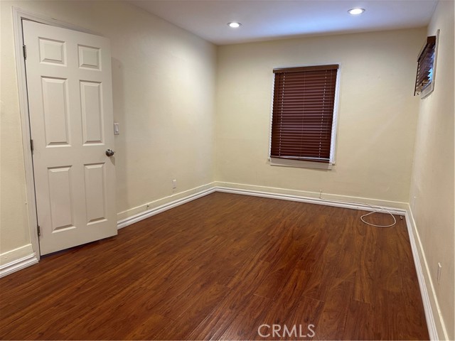 Detail Gallery Image 4 of 6 For 1250 E Huntington Dr #B & D,  South Pasadena,  CA 91030 - 1 Beds | 1 Baths