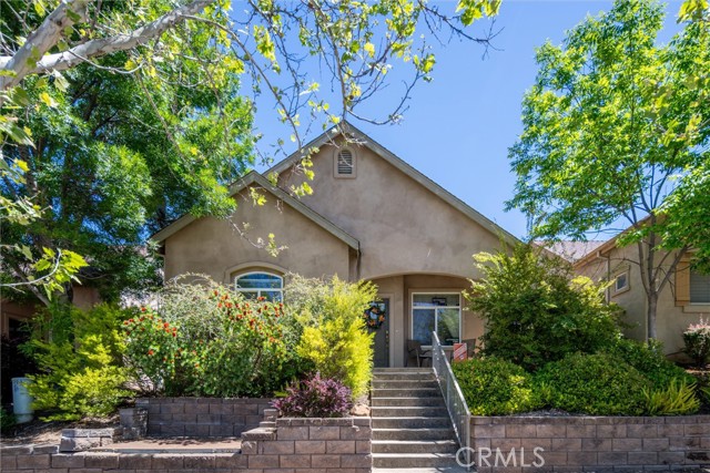 Detail Gallery Image 1 of 29 For 1423 Yosemite Dr, Chico,  CA 95928 - 3 Beds | 2 Baths