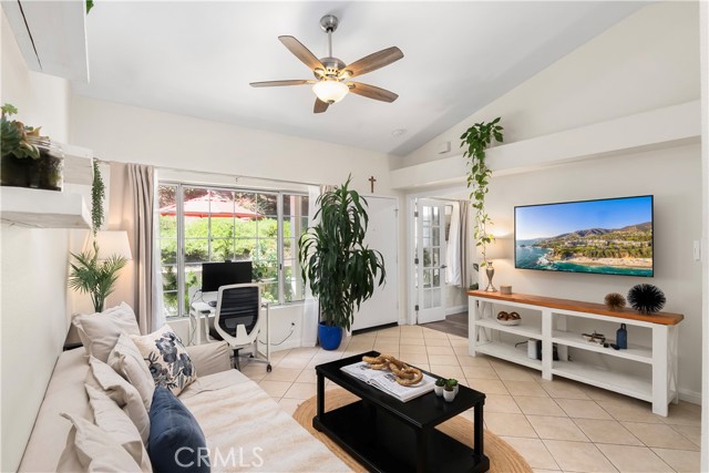 Detail Gallery Image 3 of 22 For 23412 Pacific Park 7c,  Aliso Viejo,  CA 92656 - 1 Beds | 1 Baths