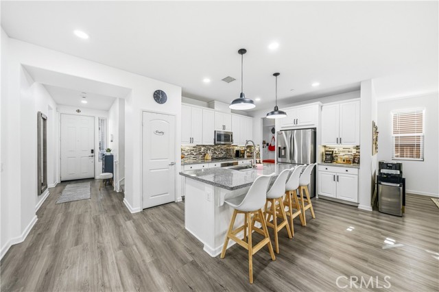 Detail Gallery Image 9 of 54 For 29193 Black Oak, Lake Elsinore,  CA 92530 - 3 Beds | 2 Baths