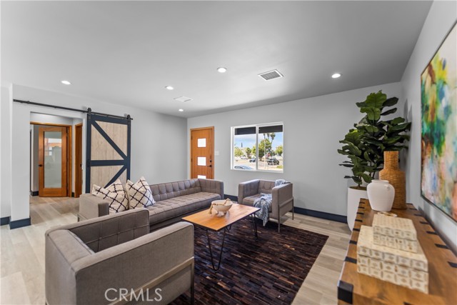 5606 White Oaks Avenue, Encino CA: https://media.crmls.org/medias/0862b381-8de5-424d-ba88-303d8ffe9204.jpg