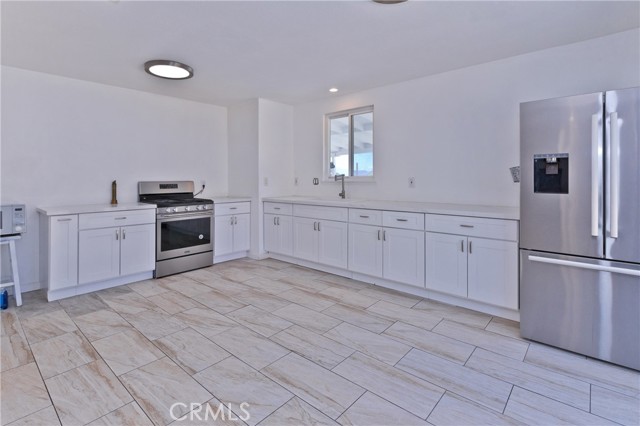 66591 Yucca Drive, Desert Hot Springs CA: https://media.crmls.org/medias/0862f380-e612-4bff-9ac4-91d60805112d.jpg