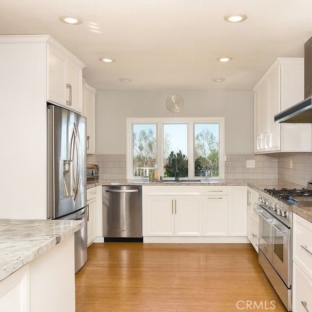 Detail Gallery Image 3 of 20 For 2123 Yacht Yankee, Newport Beach,  CA 92660 - 4 Beds | 3 Baths