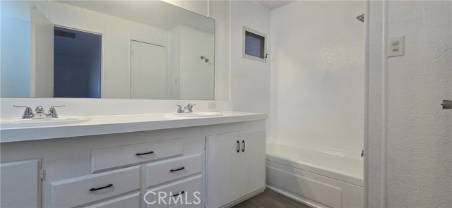 Detail Gallery Image 10 of 13 For 220 San Carlos Dr, Hemet,  CA 92543 - 2 Beds | 1 Baths