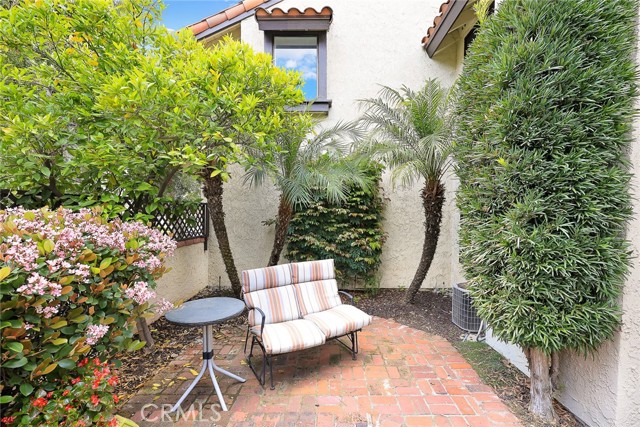 514 San Pablo Court, San Dimas CA: https://media.crmls.org/medias/0863e689-6919-4abf-95bc-e0035fcd9edc.jpg