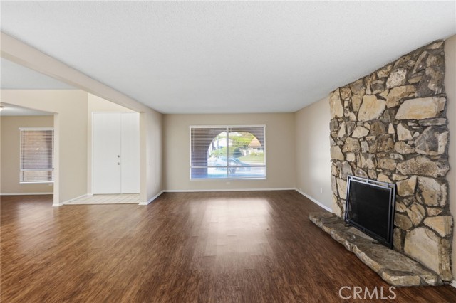 Detail Gallery Image 8 of 61 For 1420 Timberlane, Riverside,  CA 92506 - 5 Beds | 4 Baths