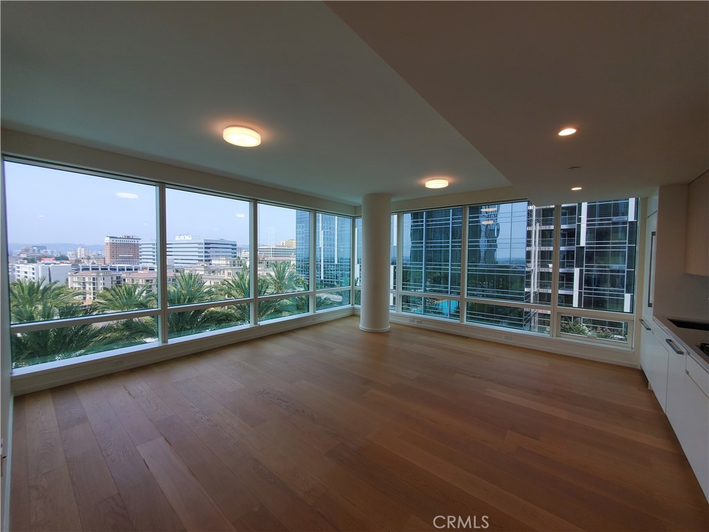 877 Francisco Street #1202
