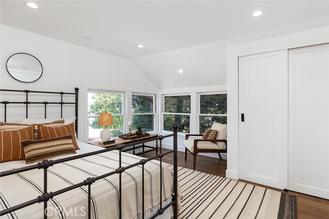 1130 Windsor Place, South Pasadena CA: https://media.crmls.org/medias/08655a53-e73f-4c1e-833d-b2ea81f79872.jpg
