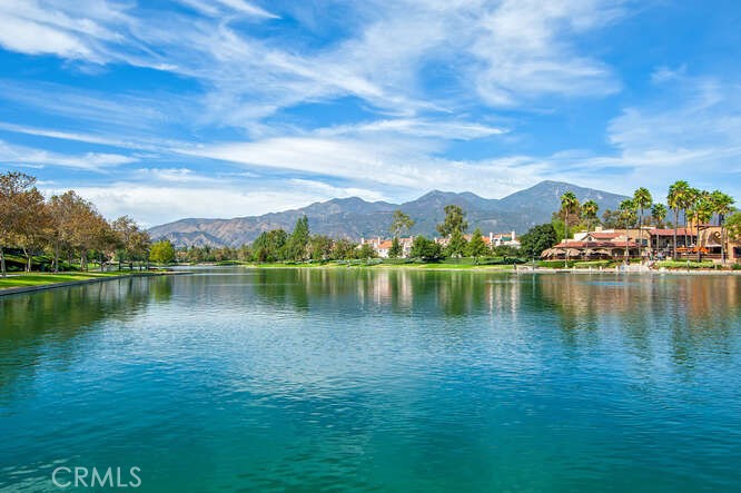 https://media.crmls.org/medias/0865a1ed-275e-4116-afa6-ad77a4e828e6.jpg?preset=X-Large