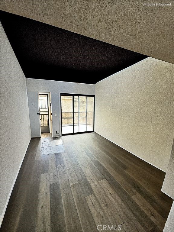Detail Gallery Image 2 of 17 For 2343 E 17th St #308,  Long Beach,  CA 90804 - 2 Beds | 2 Baths
