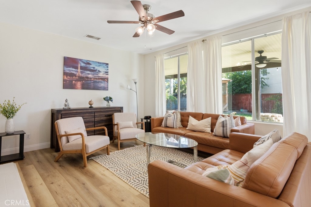 MLS #OC25166574 img 9