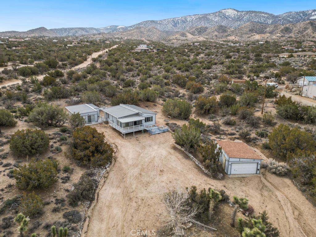 885 Tamarack Road, Pinon Hills, CA 92372