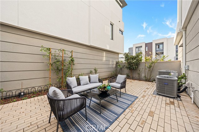 Detail Gallery Image 34 of 56 For 16376 Veterans, Tustin,  CA 92782 - 4 Beds | 3/1 Baths