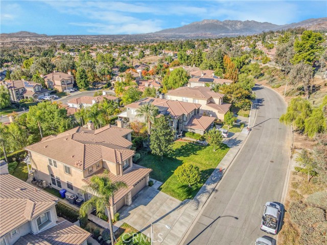 Detail Gallery Image 3 of 50 For 29159 Willowwood Ln, Highland,  CA 92346 - 5 Beds | 4 Baths