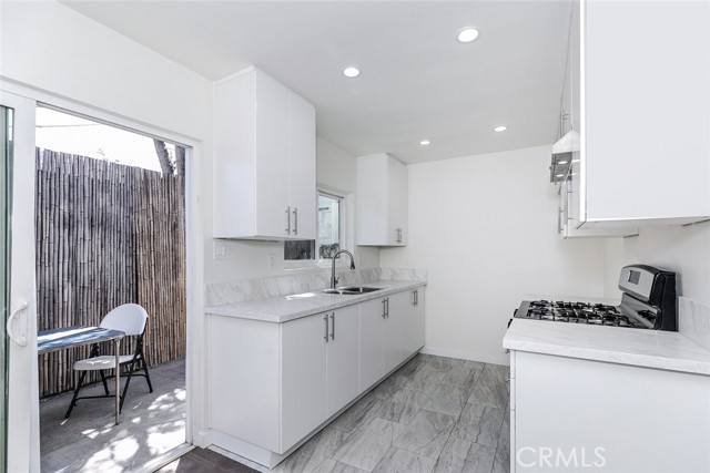 11304 Tiara Street, North Hollywood CA: https://media.crmls.org/medias/08688d7b-4fd2-4025-85c4-91d95165aaeb.jpg