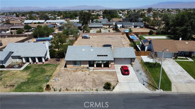 Detail Gallery Image 2 of 26 For 12831 Stage Coach Dr, Victorville,  CA 92392 - 3 Beds | 2 Baths