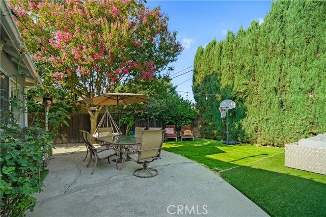 Detail Gallery Image 39 of 48 For 6916 Claire Ave, Reseda,  CA 91335 - 4 Beds | 3 Baths