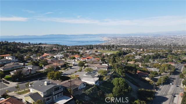 26602 Fond Du Lac Road, Rancho Palos Verdes, California 90275, 4 Bedrooms Bedrooms, ,3 BathroomsBathrooms,Residential,Sold,Fond Du Lac,SB22025547