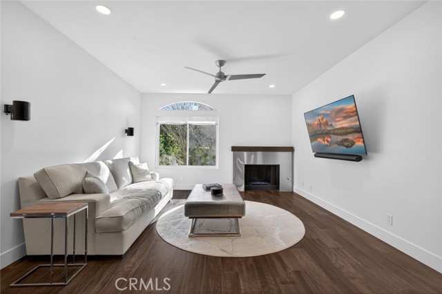 Detail Gallery Image 10 of 24 For 491 Morning Canyon #3,  Corona Del Mar,  CA 92625 - 3 Beds | 2/1 Baths