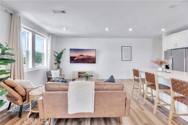 Detail Gallery Image 5 of 22 For 1531 W Bushell, Anaheim,  CA 92805 - 3 Beds | 2/1 Baths