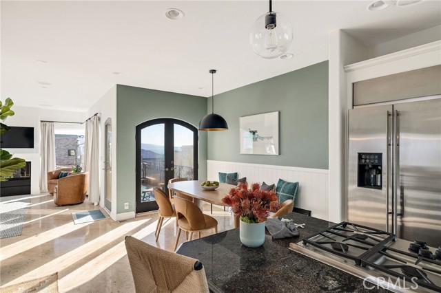 Detail Gallery Image 17 of 66 For 229 23rd, Manhattan Beach,  CA 90266 - 3 Beds | 4 Baths