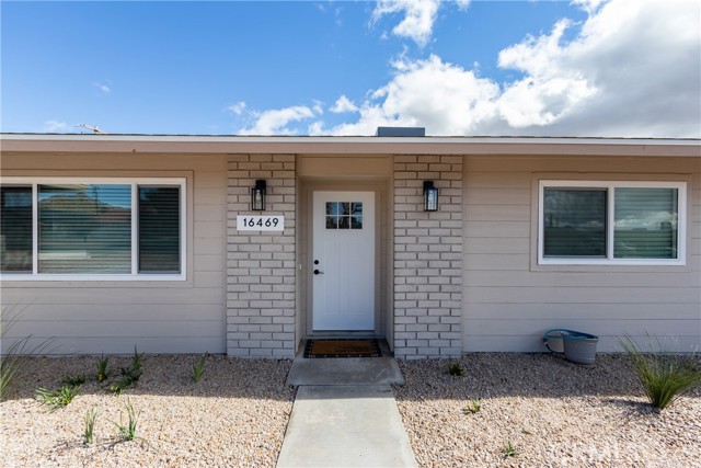 Detail Gallery Image 8 of 41 For 16469 Chippewa, Apple Valley,  CA 92307 - 3 Beds | 2 Baths