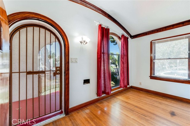 Detail Gallery Image 4 of 48 For 496 E 52nd, Long Beach,  CA 90805 - – Beds | – Baths