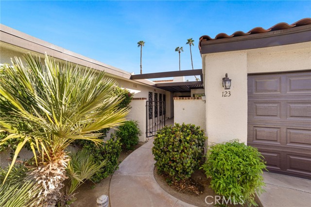 Detail Gallery Image 27 of 31 For 123 Avenida Las Palmas, Rancho Mirage,  CA 92270 - 2 Beds | 2/1 Baths