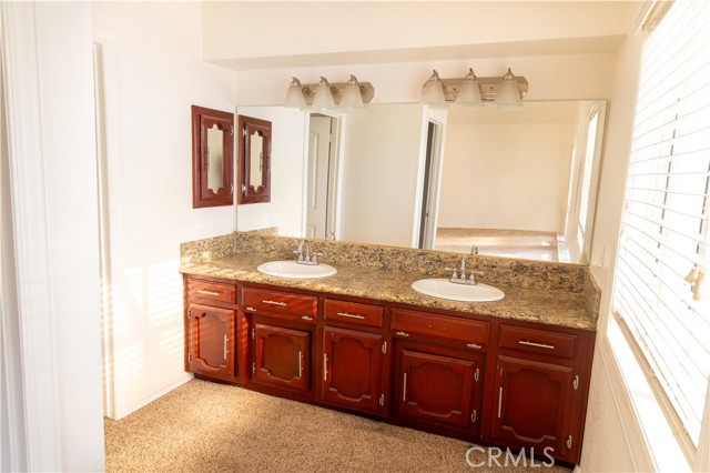 Detail Gallery Image 6 of 8 For 21131 Windsong St, California City,  CA 93505 - 3 Beds | 2/1 Baths