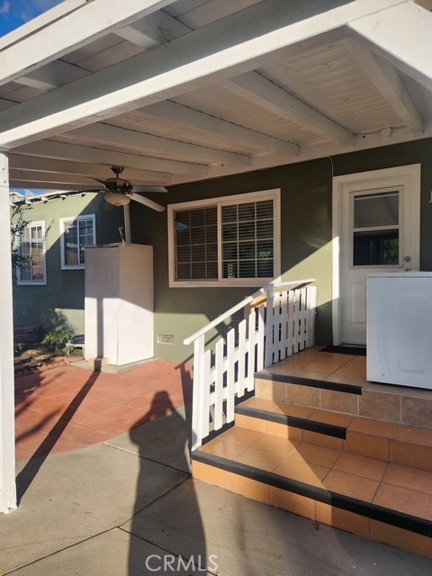 Detail Gallery Image 4 of 10 For 7437 Irvine, North Hollywood,  CA 91605 - 2 Beds | 1 Baths