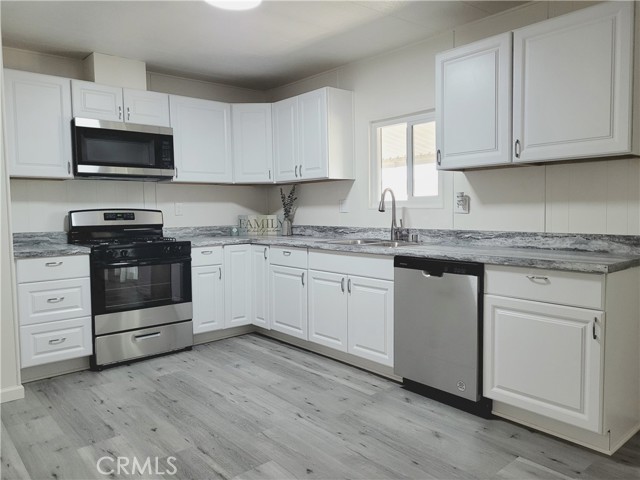 Detail Gallery Image 12 of 33 For 27601 Sun City Bld #5,  Menifee,  CA 92586 - 2 Beds | 2 Baths