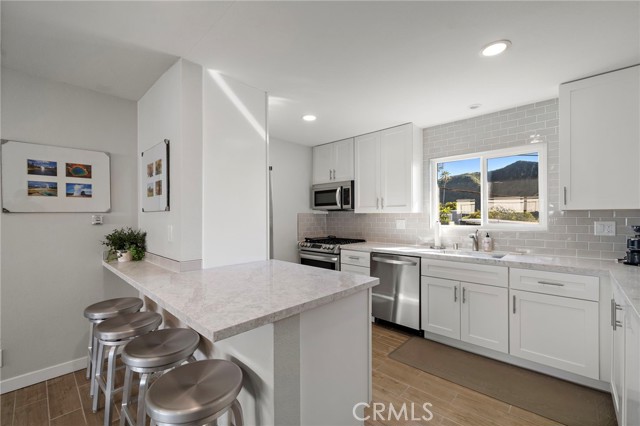 Detail Gallery Image 10 of 41 For 21711 Wesley #D,  Laguna Beach,  CA 92651 - 2 Beds | 1 Baths