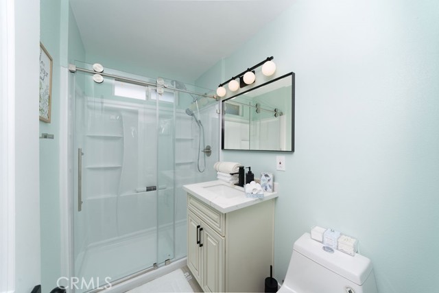 Detail Gallery Image 12 of 21 For 1405 W Saint Gertrude Pl, Santa Ana,  CA 92704 - 3 Beds | 2/1 Baths