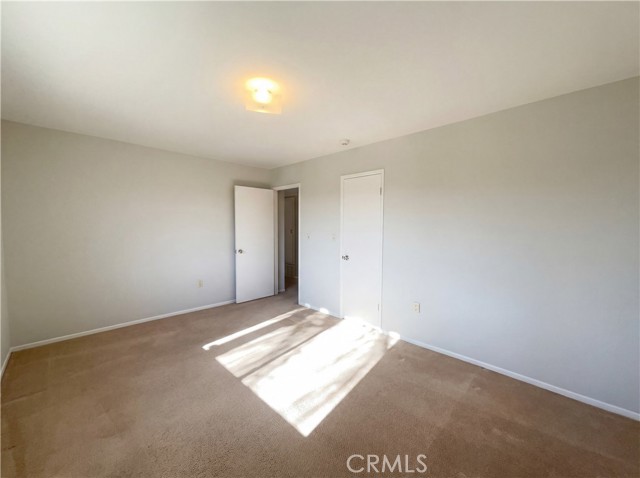 Image 11 of 18 For 25810 Coombe Hill